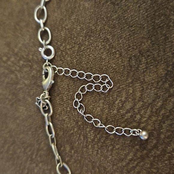 PREMIER DESIGNS New Seasons Reversible Abstract Circle Pendant Jewelry Set - Picture 9 of 9